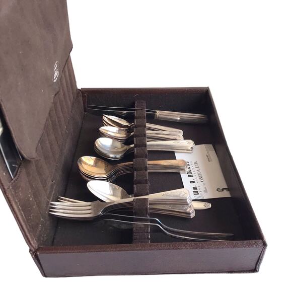 Vintage Wm A Rogers Silverware Set Flatware Estate Storage Chest Case Oneida MCM - Picture 4 of 16